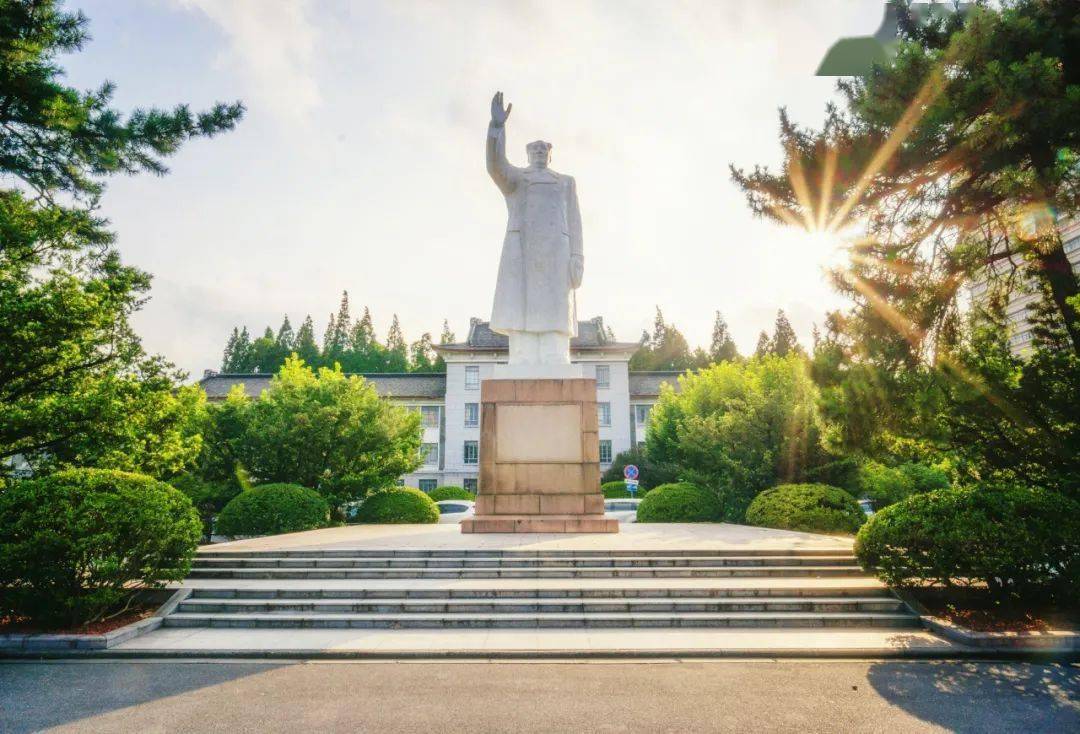 华东师范大学照片唯美图片