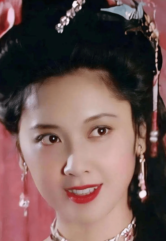 看见71岁朱琳老去的模样，才发现：“女儿国国王”确实是难得的美人！_唐僧比_角色_杨洁