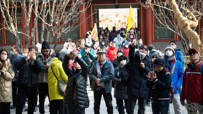 旅游业这个工作火了，研究吃喝玩乐能月入10万元，人才缺口超万人达历史峰值_定制_客户_旅行