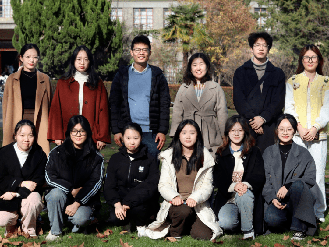 史雅凝,牛林,狄传华团队成员:钟裔,李珏,安兵,柯欣悦,孟凡蕾,孙晶,林