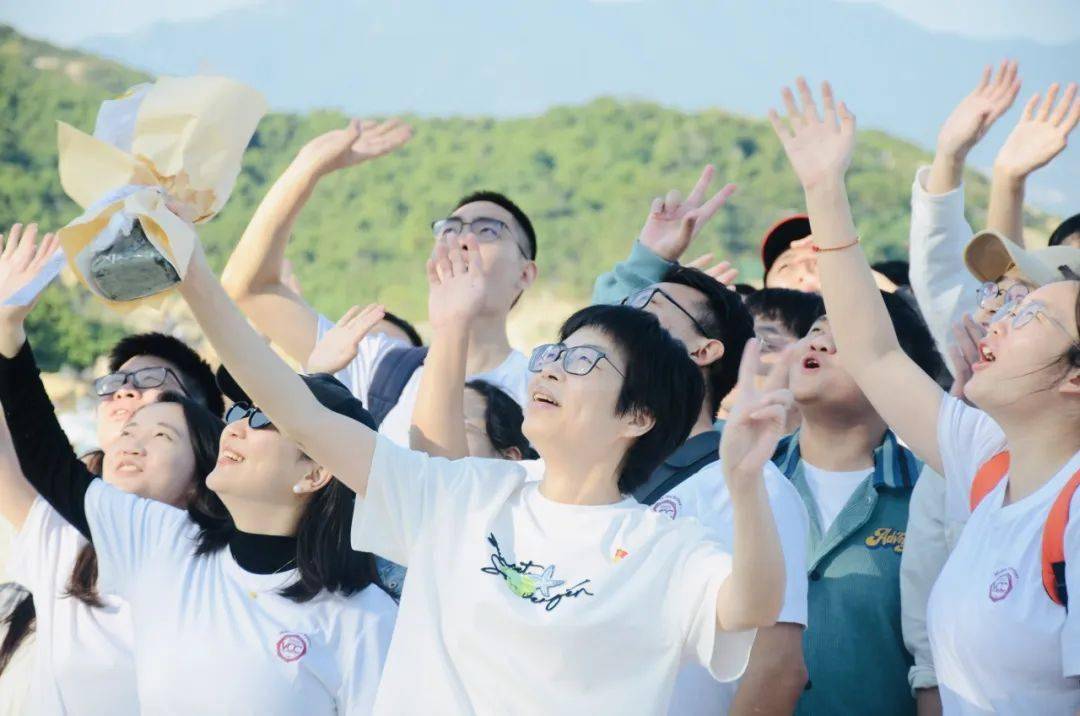 在这片改革开放的热土上,与万千奋斗者一样,黄惠将