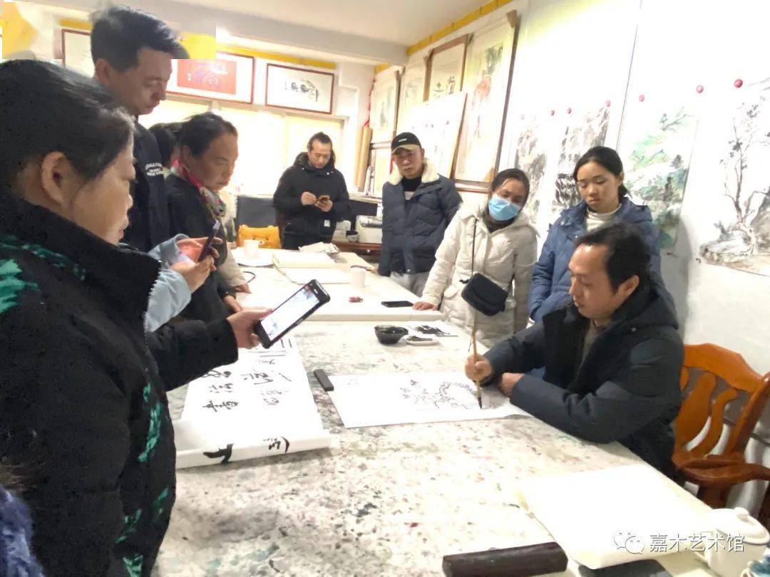 天心美协山水画公益培训班在胡锦生书画工作室举办