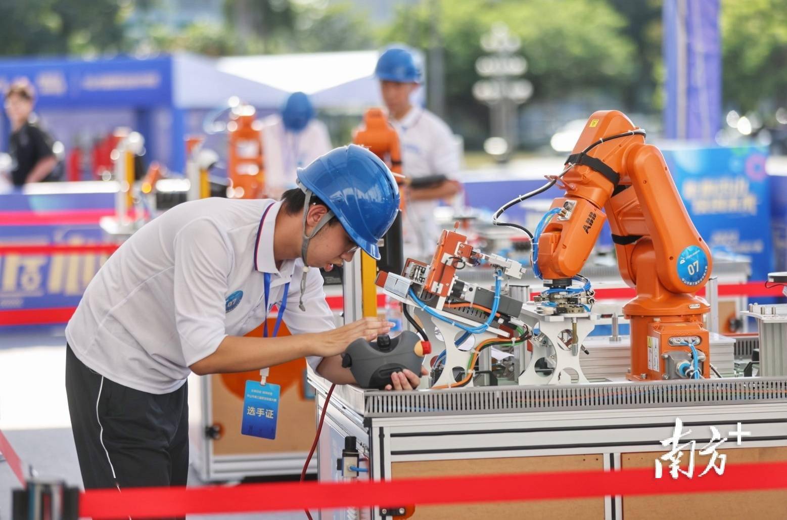 技能人才站"c位",中山市第三届职业技能大赛落幕_机器人_企事业_考核