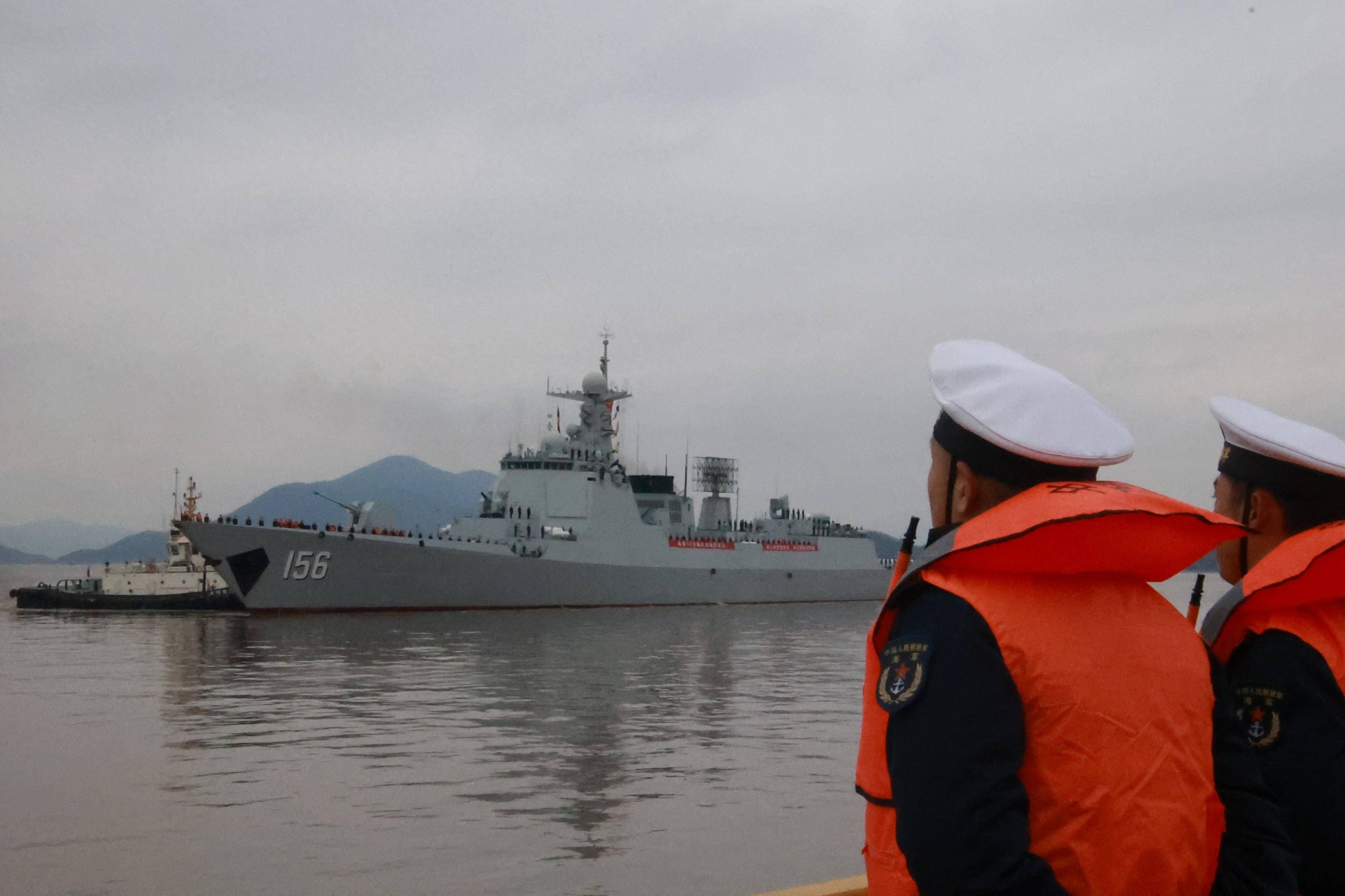 (图文互动)中国海军第44批护航编队完成任务返回舟山