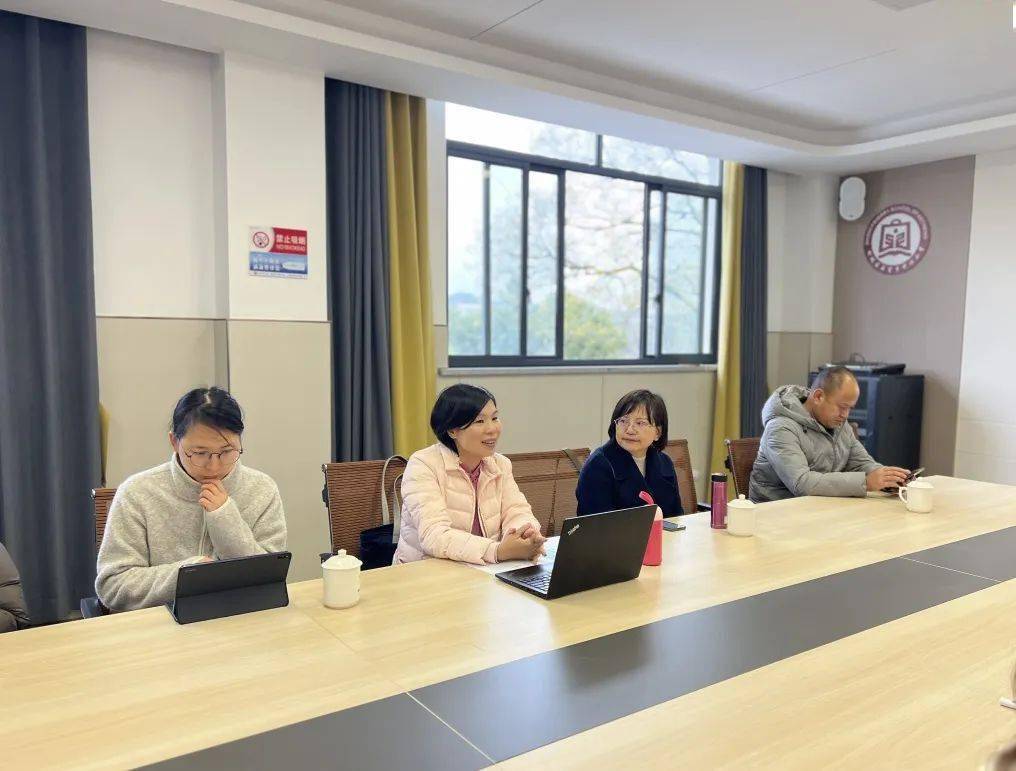 看,多么美好的一天——衢州学院教师教育学院小教系教师走进石室小学