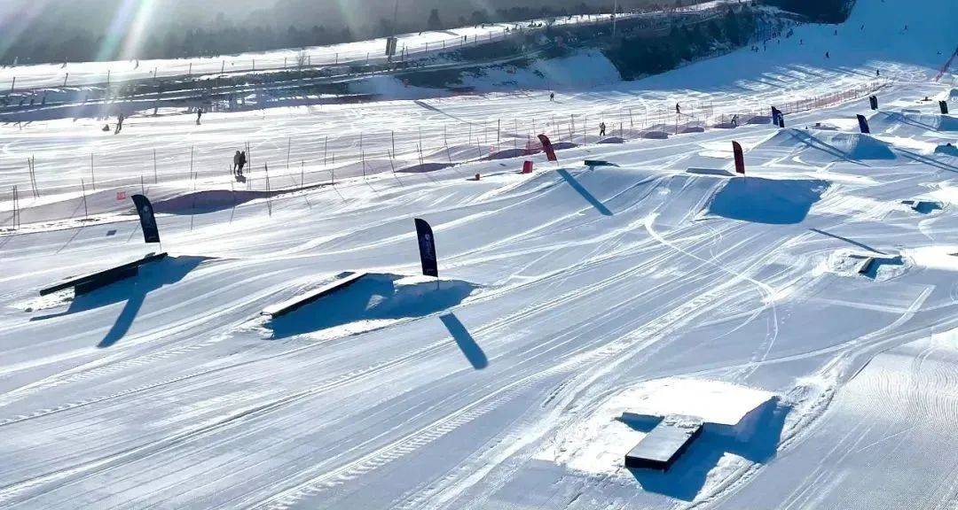 潮玩保定 422> | 冬日保定,見證一場冰雪盛宴→_滑雪_旅遊資源_狼牙山