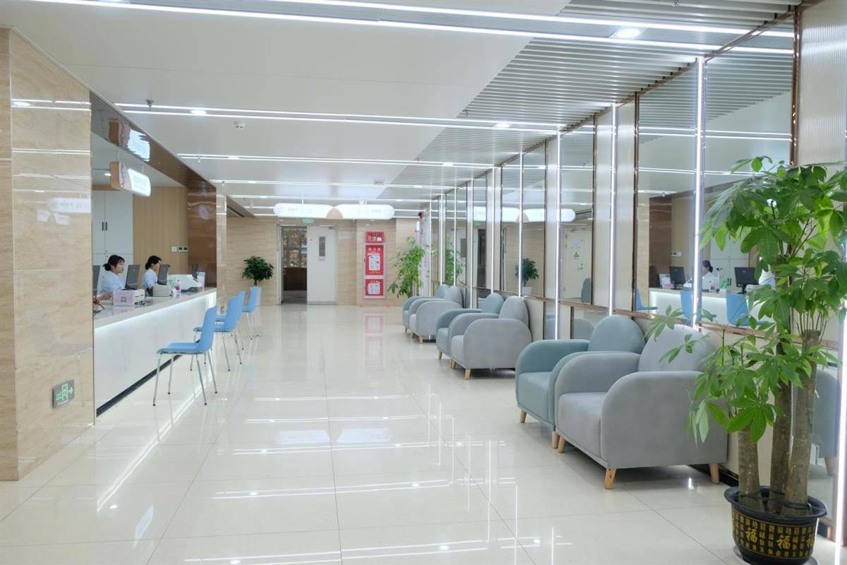 关于阜外医院专家跑腿预约挂号，提供一站式服务的信息