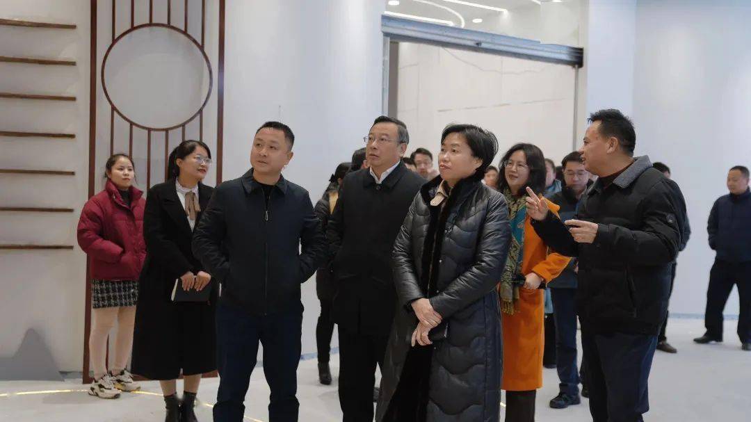邹卫梅,柯柏云调研重点项目建设