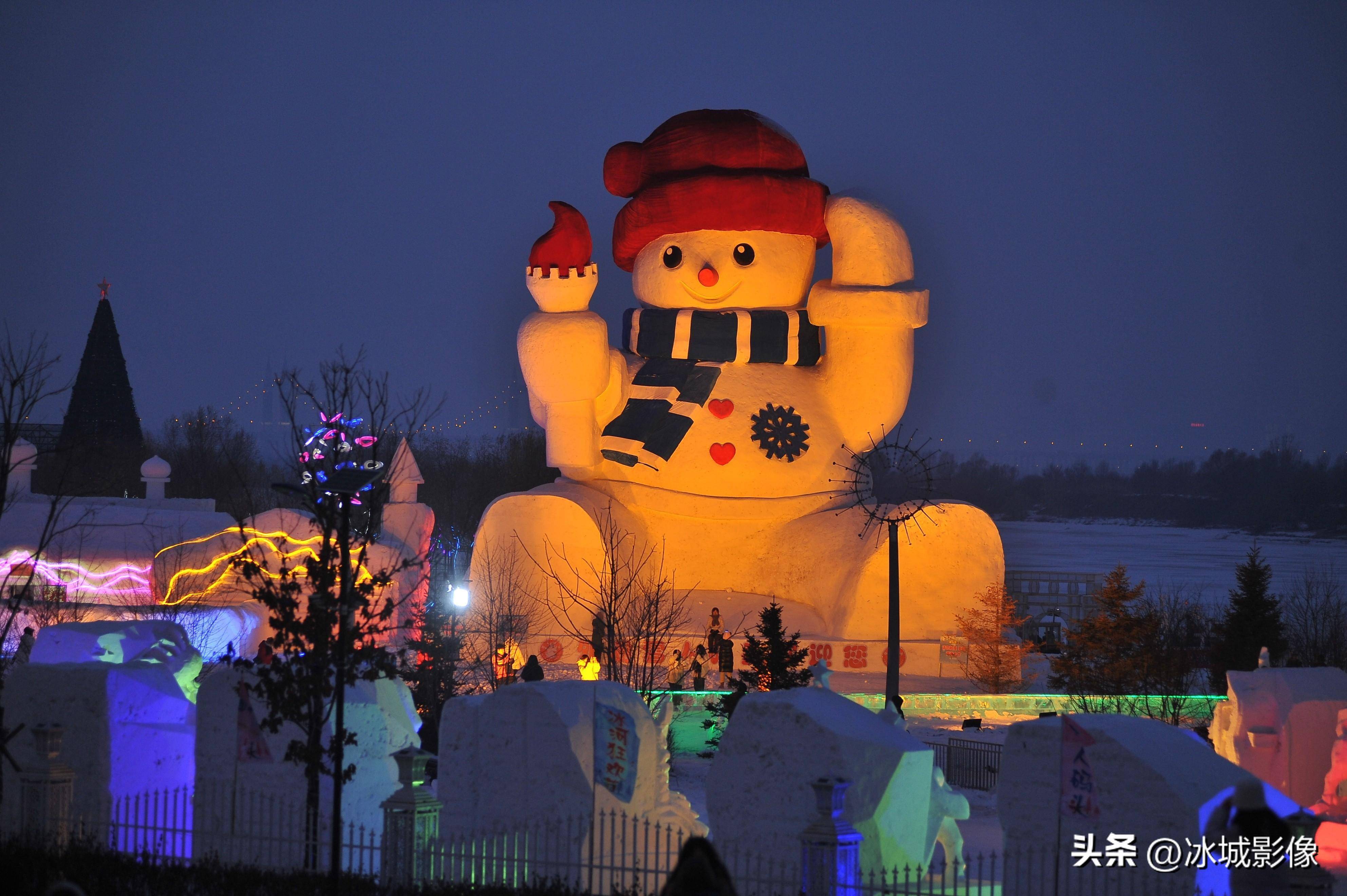 网红大雪人,带你走入童话世界