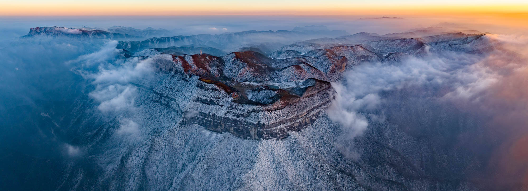 南川金佛山下雪图片