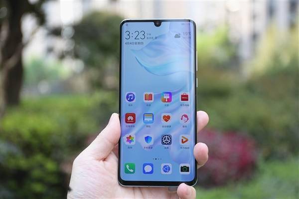 5年前老机型也升了：华为P30/Pro推送鸿蒙4(图1)