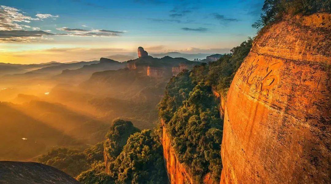 赏绝色丹霞,赴一场人间惊鸿宴_中国_风景区_旅游