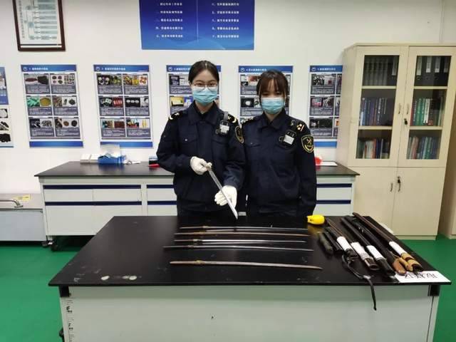 广州海关查获6把管制刀具,最长长达68厘米,已作进一步处理_邮件_进出境_限制