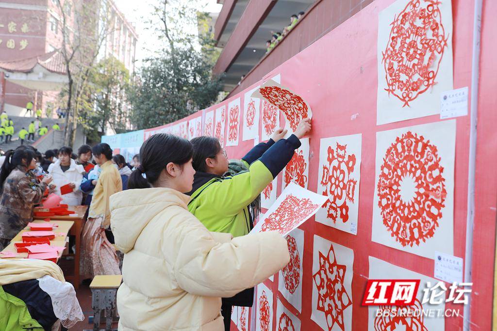穿汉服,练书画,踢蹴鞠,麻阳民族中学国潮盛宴迎元旦_游园会_节目_表演