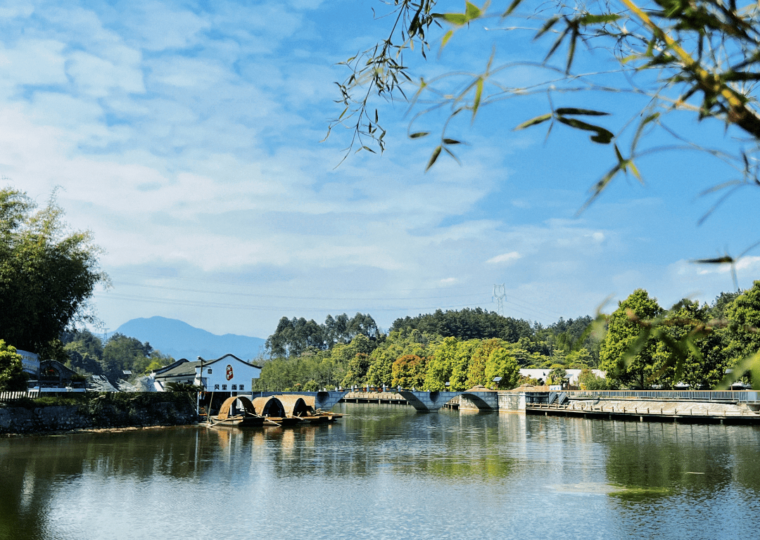 蝴蝶谷景區,桂家灣等入選2023四川最受網民喜愛網紅打卡地,紅花源露營